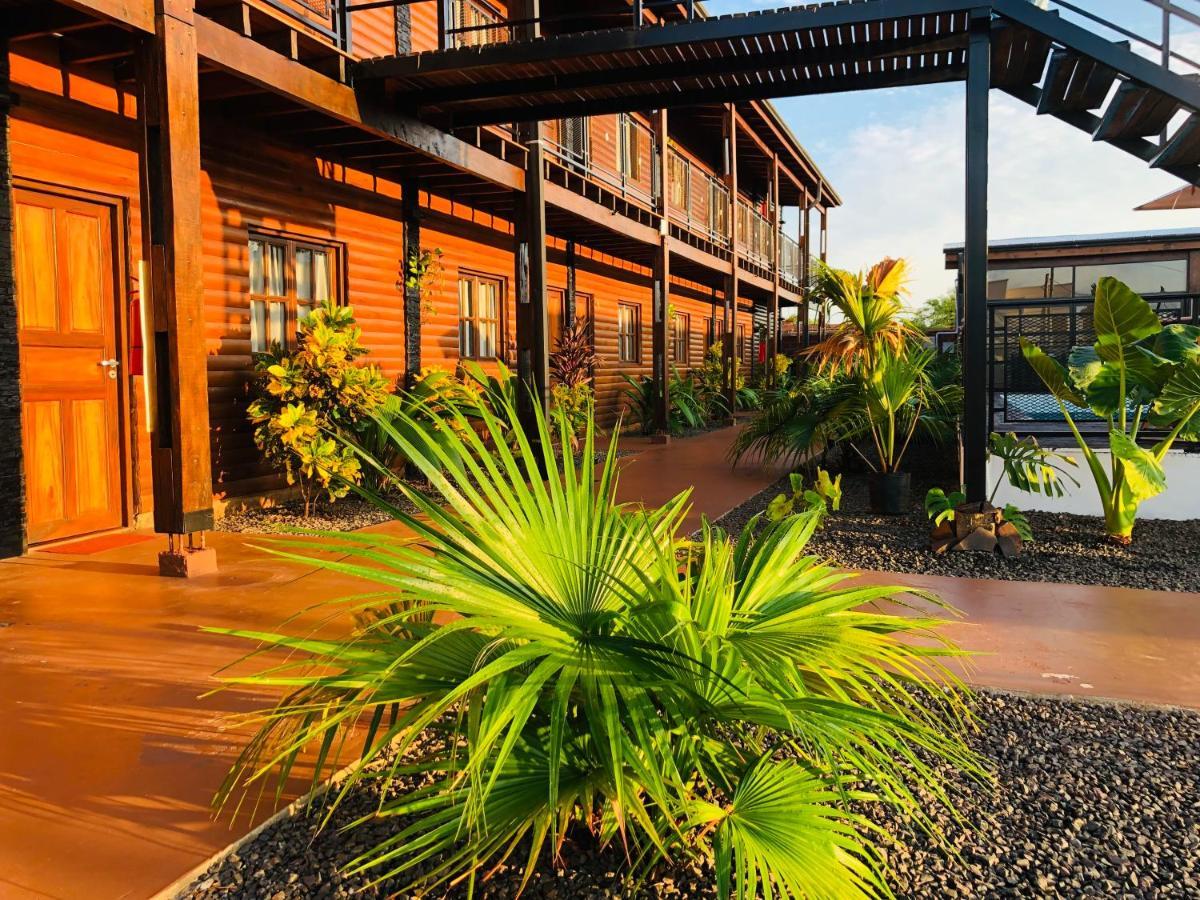Alma Pura Hotel Puerto Iguazu Bagian luar foto